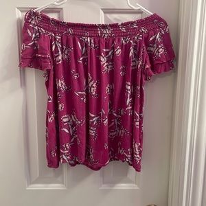 Hi! I’m selling an off the shoulders, spring pink, floral blouse.